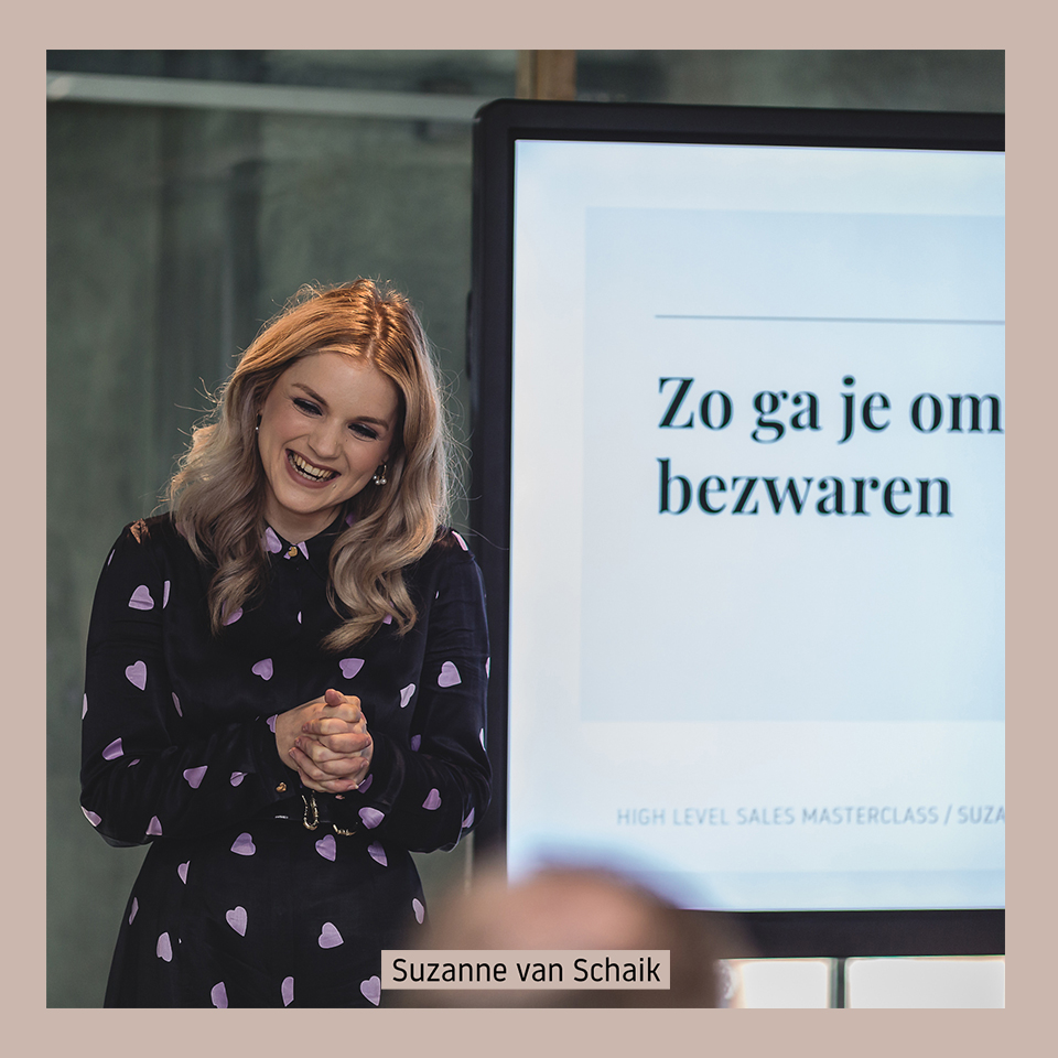 event ondernemers, netwerkevent, salesevent, uitverkopen, prijzen verhogen, geld verdienen, early bird ticket, masterclass organiseren, salestraining, verkooptraining, dienstverlener, kennisondernemer, zo ga je om met bezwaren, high-end programma verkopen, high level businesscoach, verkoopgesprekken, de deal closen, hoogwaardige leads, masterclass high level sales, businesscoach, suzanne van schaik, de krachtcentrale meetings,